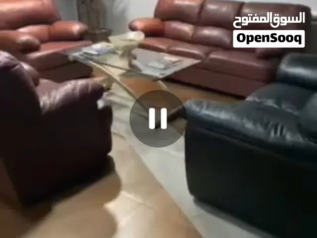 طقم للبيع جلد