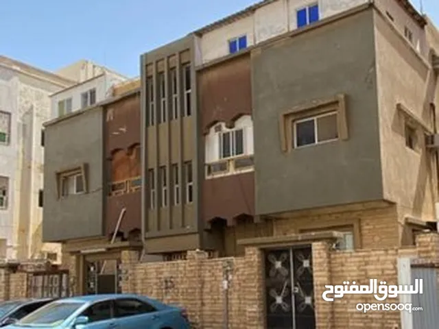 Commercial Land for Sale in Jeddah Al Aziziyah