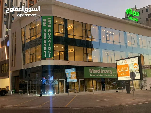 للايجار وحدات تجارية 130م