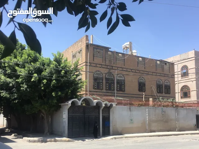 4000 m2 More than 6 bedrooms Townhouse for Sale in Sana'a Asbahi
