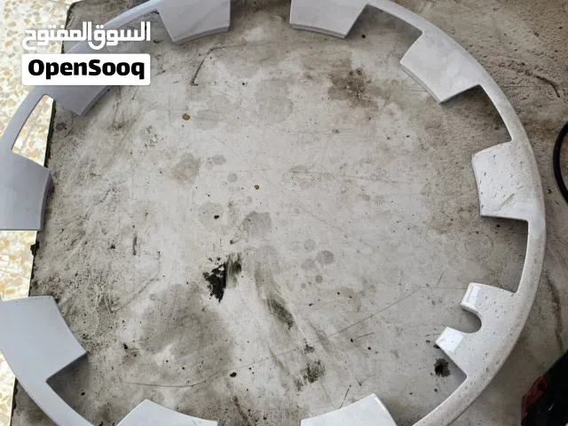 كبات تسلا ملت لاسق اربع قطع