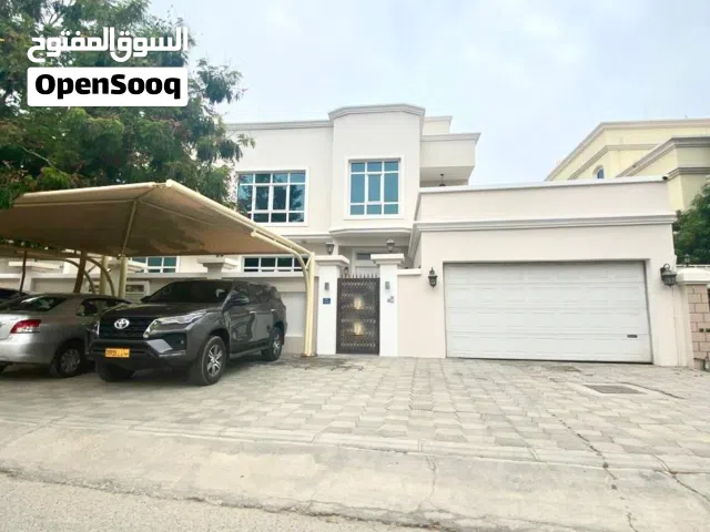 Villa for Rent in Azaiba – Close to the Beach/فيلا للإيجار في العذيبة – قريبة من البحر