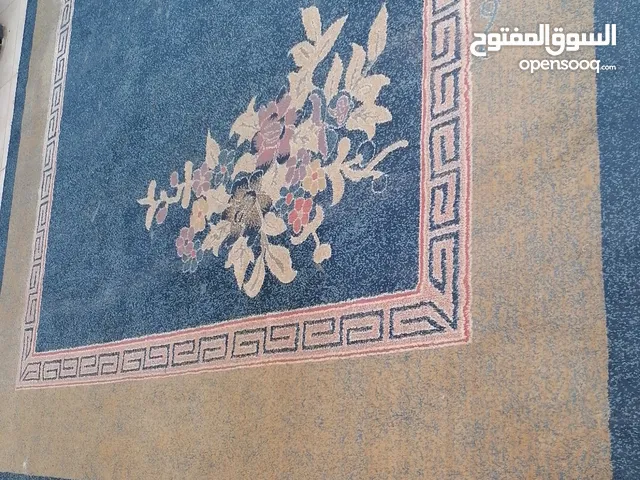 سجاد لون كحلي