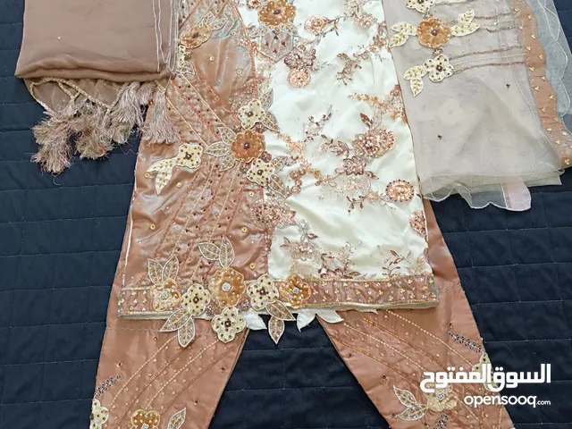 Weddings and Engagements Dresses in Al Dakhiliya