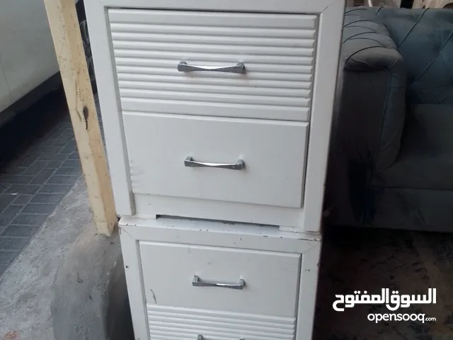 مجموعة أغراض منزلية بحالة ممتازة