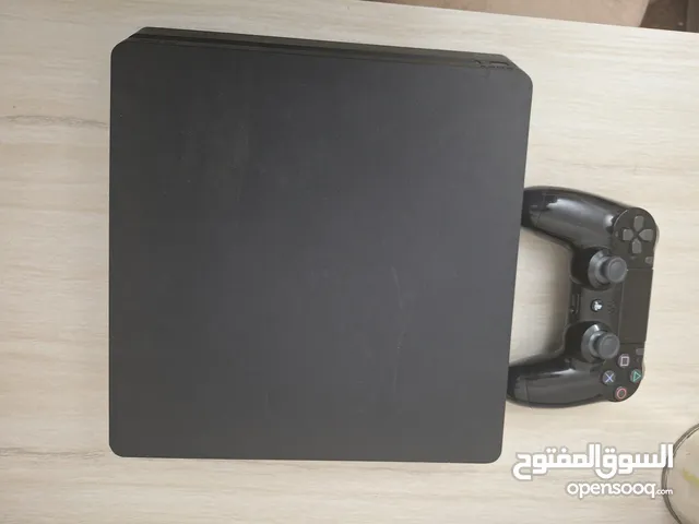 بلاستيشن 4 مستعمل بحالة ممتازة