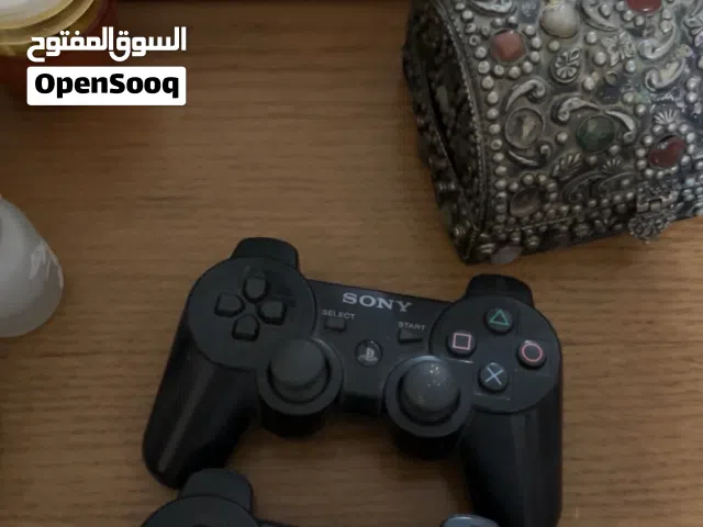 بلاستيشن 3مش مستعمل مزتوت معو ايدتين مامعو سلك اتشدي