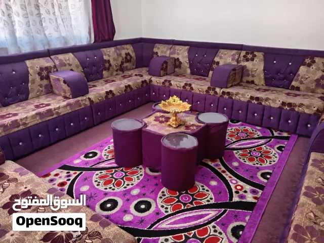 مجلس 18 مقعد بحال الوكاله مع الطاولات الموقع اربد