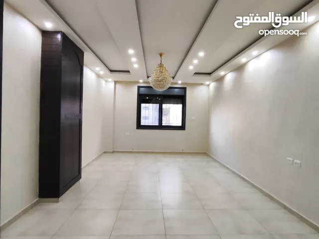 175 m2 3 Bedrooms Apartments for Sale in Ramallah and Al-Bireh Other