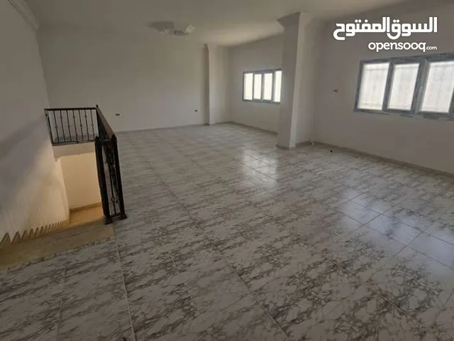 2 مخازن للايجار مساحات صغيرة تشطيب ممتاز اقرأ الوضف