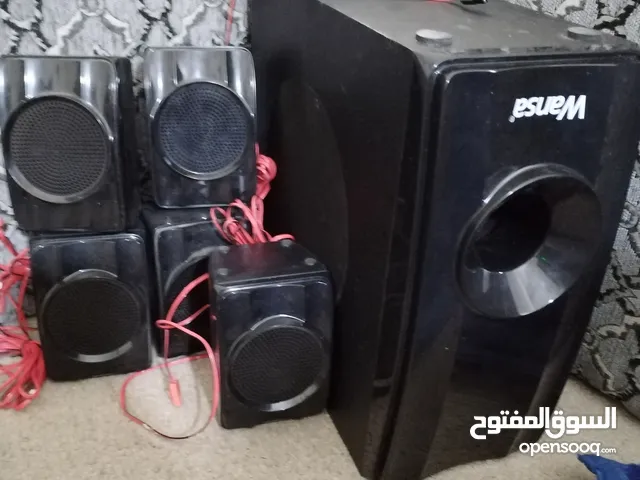 سماعات بحاله نظيفه جدا