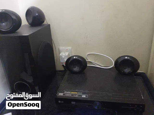 LG sound System 4 speakers and Basser