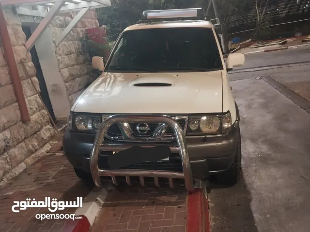نيسان تيرانو متور 2700