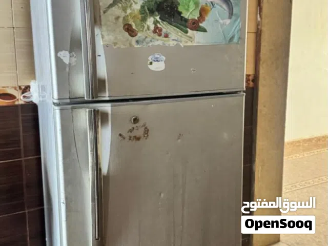 ثلاجة ھياتشي للبيع