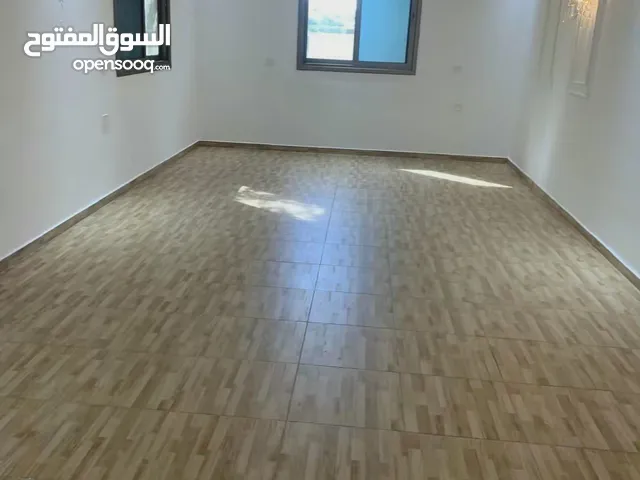 خدمة تنظيف عامة للشقق حديثة البناء والمسكونة - البيوت -  الفلل والحدائق - غسيل سجاد وأدراج