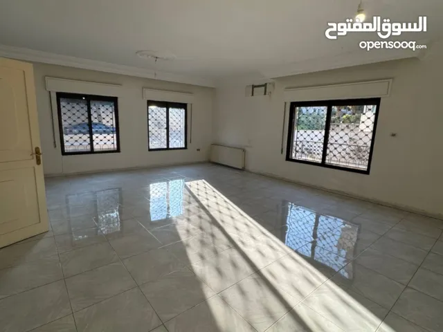 228 m2 3 Bedrooms Apartments for Sale in Amman Abdoun