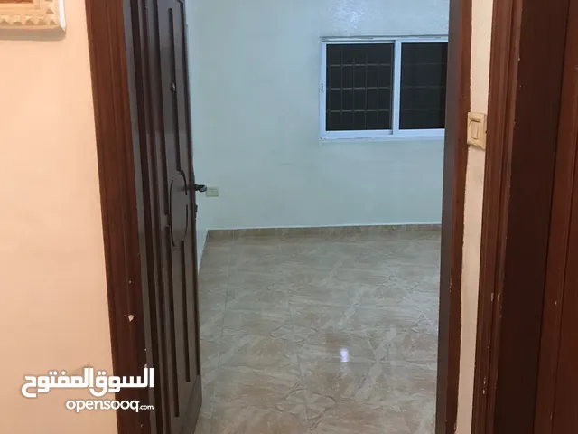 92 m2 3 Bedrooms Apartments for Rent in Irbid Hay Al Abraar