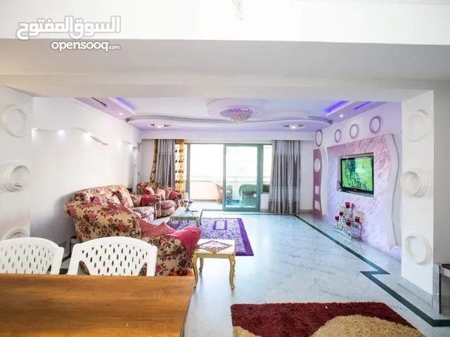 270 m2 3 Bedrooms Apartments for Rent in Alexandria San Stefano