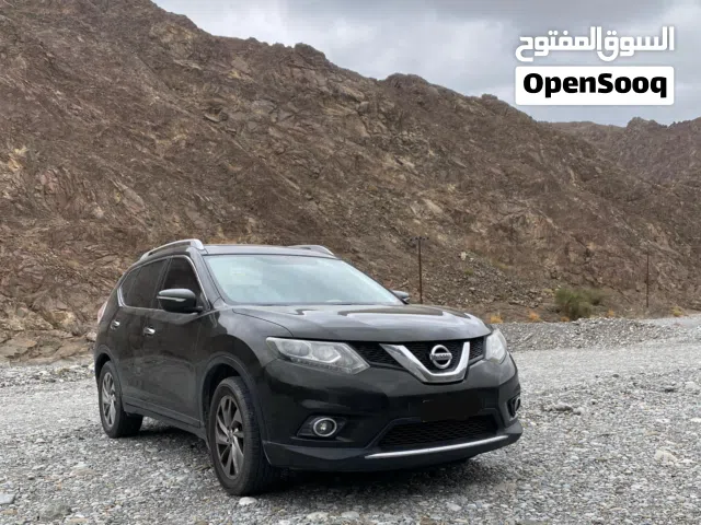 2016 نيسان X-تريل SL