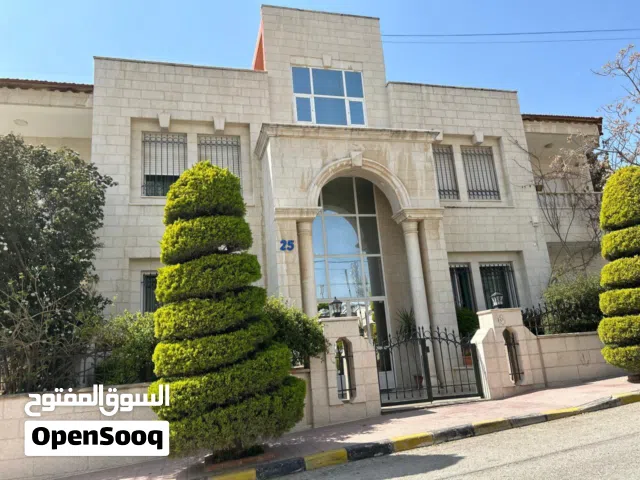 فيلا مميزة للبيع
