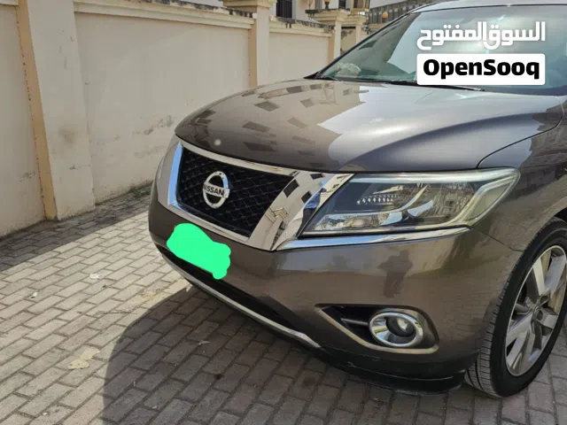 NISSAN PATHFINDER 2016 SV (premium edition)