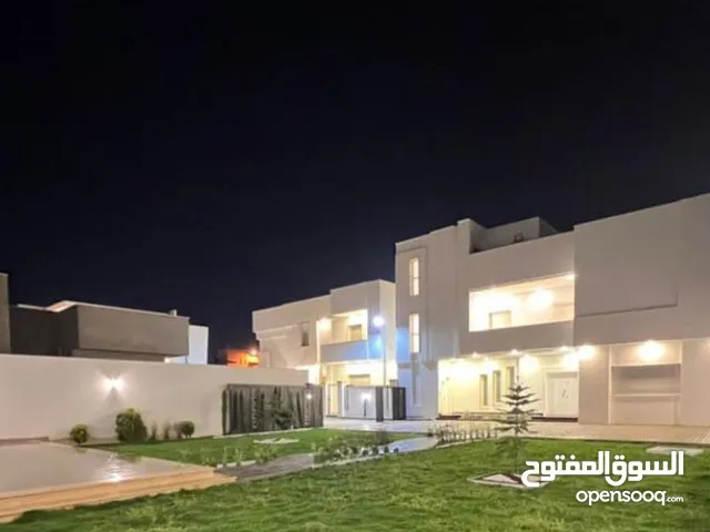 720 m2 More than 6 bedrooms Townhouse for Sale in Tripoli Ain Zara