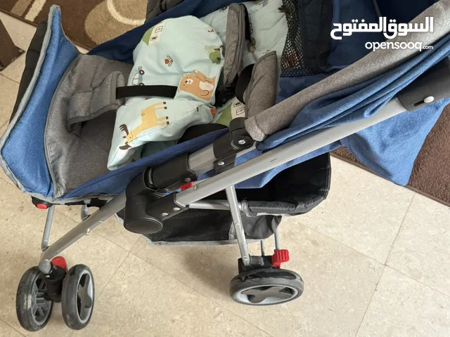 عربة أطفال
