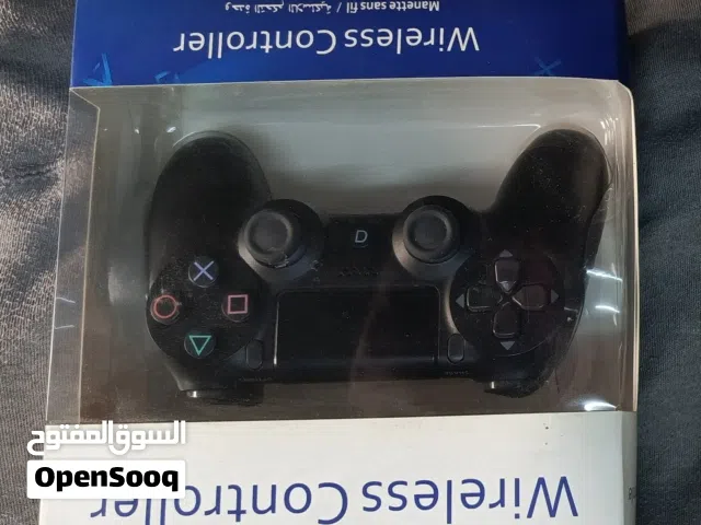 يد تحكم بلايستيشن 4