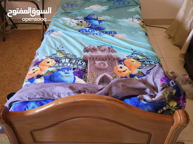 أثاث غرفة نوم للبيع بحالة جيده