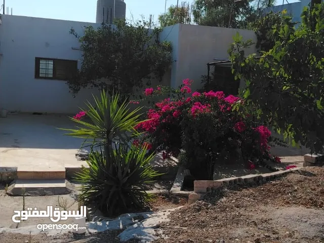 600 m2 4 Bedrooms Townhouse for Sale in Irbid Malka