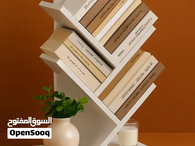 رف كتب حديث ملائم مع كل ديكورات المنازل