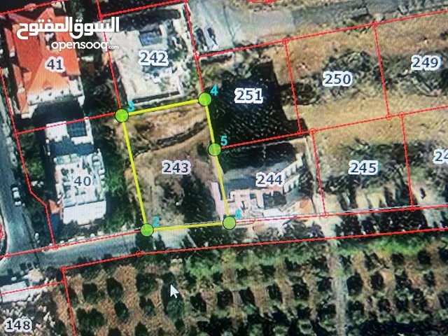 أرض سكن ب أحكام خاصة مع منسوب منطقة حجرا عمان للبيع من المالك مباشرة