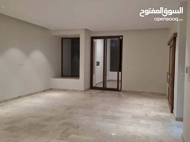 مبنى إداري لإيجار الشهري