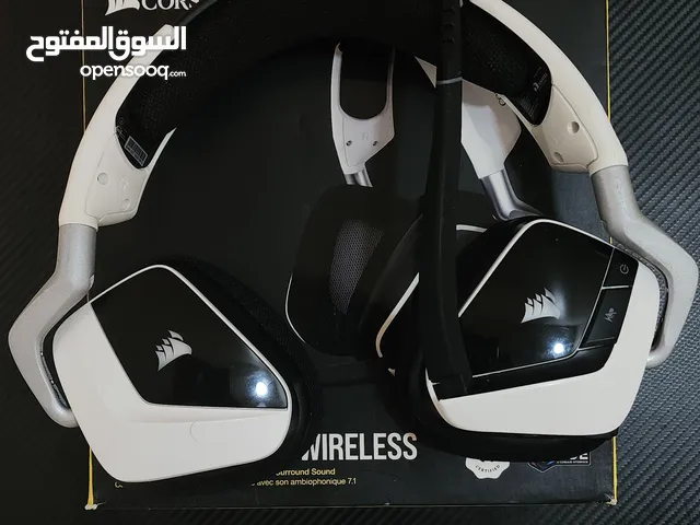 سماعة قيمنق سينما موسيقى اللي تبيه فويد ايليت كورسير ومرييييييحة بشكل ماتتصور ونقاوة الصوت يالطيف