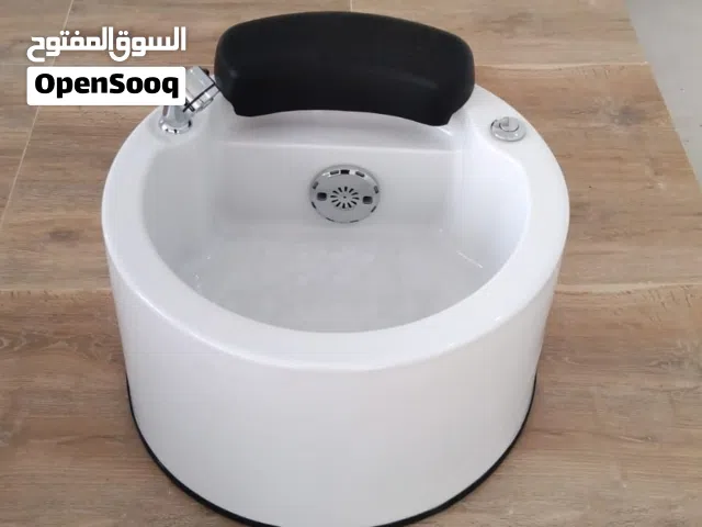 معدات صالون نسائي حاله ممتازه جدا