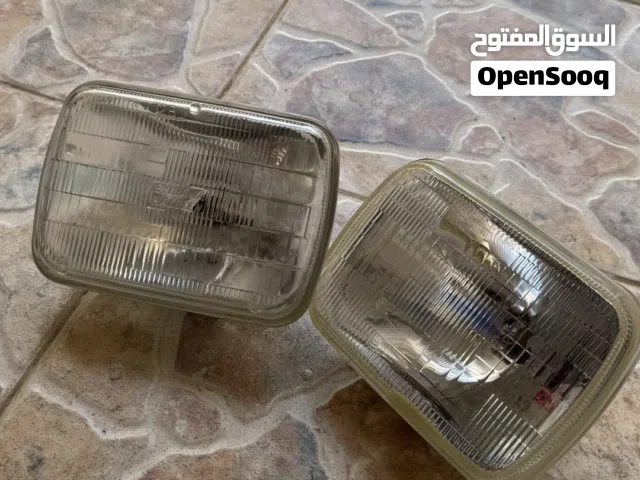 ليتات لجيب شيروكي وكشافات