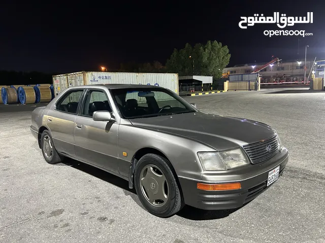 Lexus LS 1996 in Northern Governorate