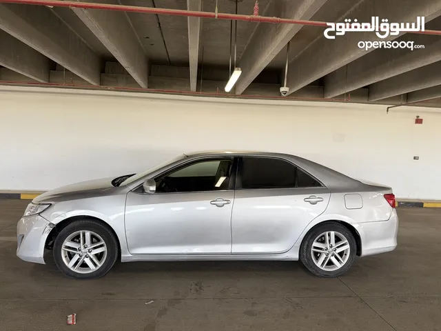 للبيع كامري موديل 2014 ماشي 280 الف السياره بحاله جيده