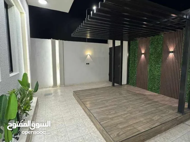 260 m2 5 Bedrooms Apartments for Rent in Tabuk Al Yarmuk