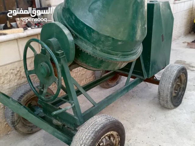 خلاطة باطون كهرباء حجم كبير بحالة الوكاله للبيع