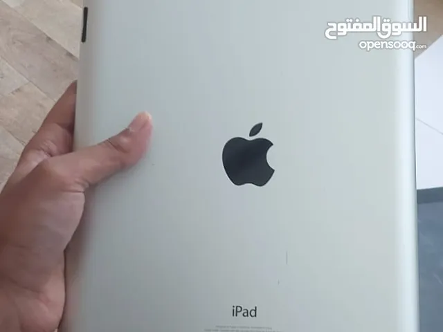 2 Ipads 4th Generation Silver color (Used, in good condition)