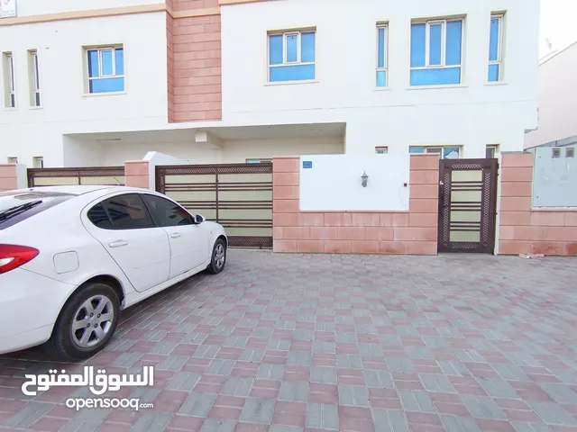 200 m2 5 Bedrooms Villa for Rent in Muscat Al Maabilah