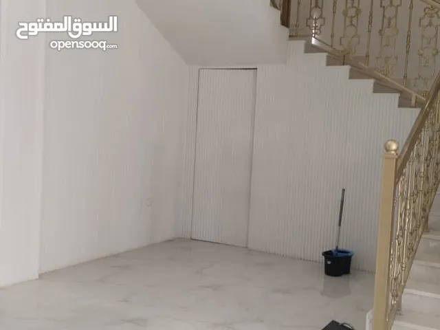793 m2 More than 6 bedrooms Villa for Rent in Al Ain Al-Yahar