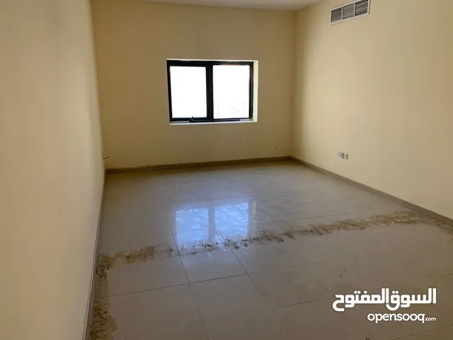 ابو علاء  3 غرف وصالة للايجار السنوي خزائن بالحائط بلكونه مساحة كبيرة جدا السعر مميز