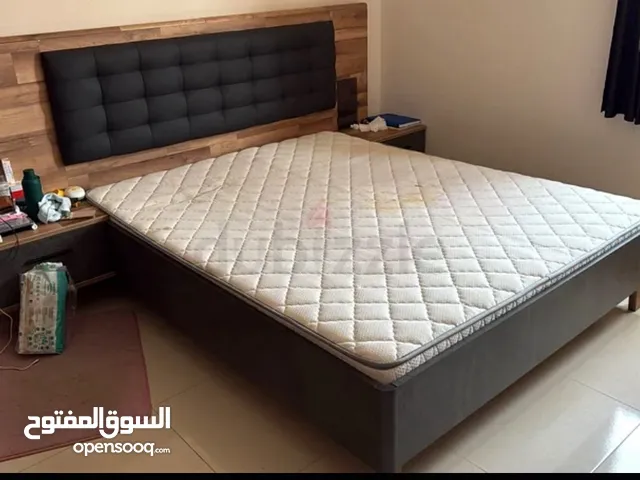 Modern and Stylish Bed with two night drawer and stand without Mattress for Sale!