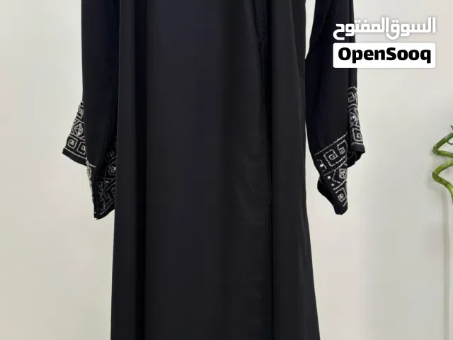 عباية سوداء