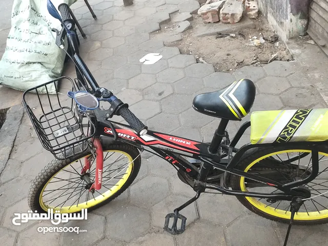 دراجه اطفال للبيع بحاله ممتازه استعمال 6 اشهر فقط مقاس 20 هاتفيا  أو