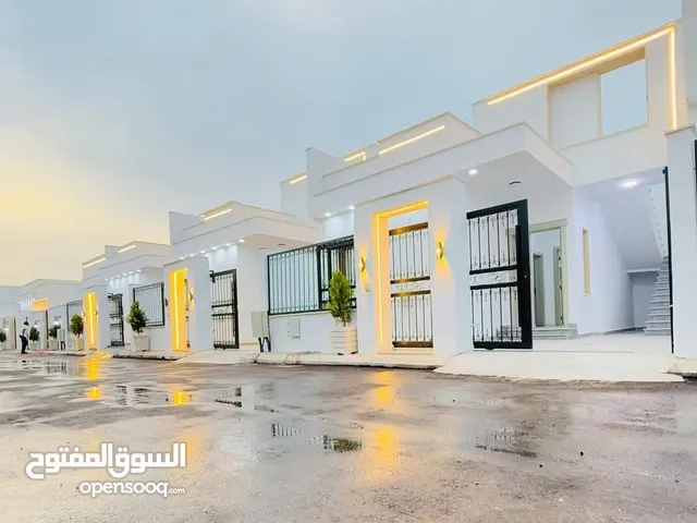 180 m2 3 Bedrooms Townhouse for Sale in Tripoli Ain Zara
