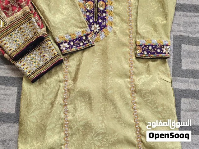 ثوب الشرقية جديد للبيع مع جميع ملحقاته