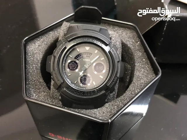 Casio G shock rubber in black And Elegant metal watch